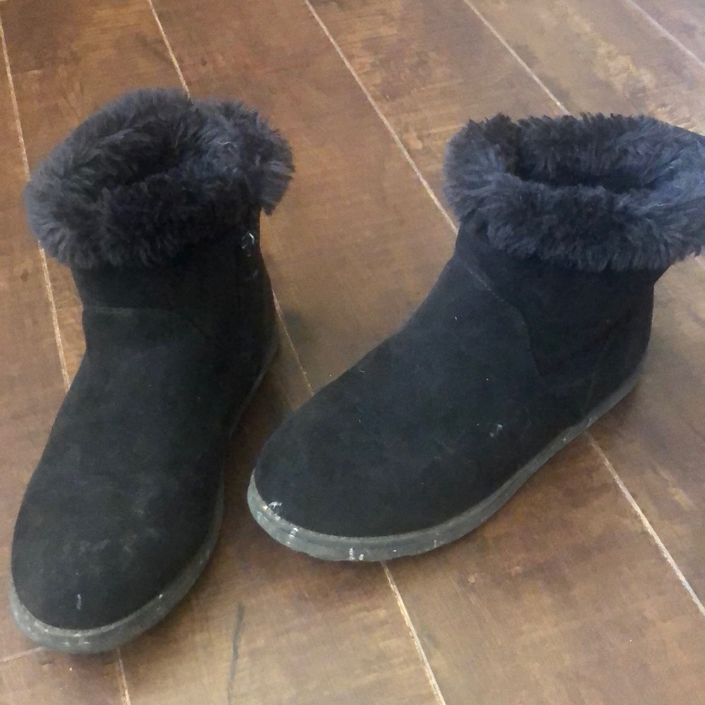 Girls Cat and Jack fashion boots